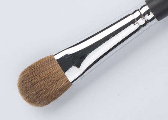 Маленькая заостренная кисть для консилера с оранжевым синтетическим ворсом, не тестируется на животных, для точного нанесения