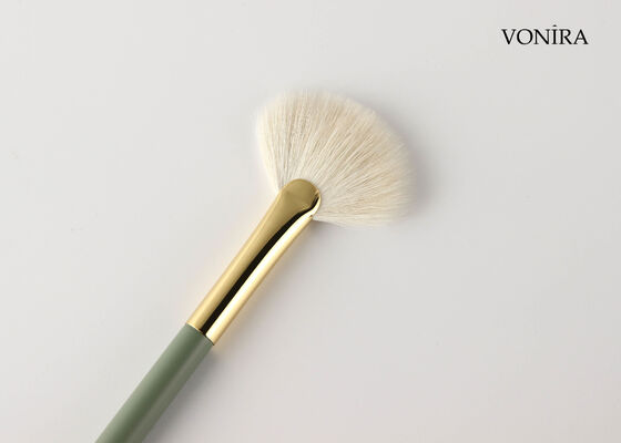 Vonira Custom Wholesale Natural White Goat Hair Fan Highlighter Brush с сервисом частного лейбла