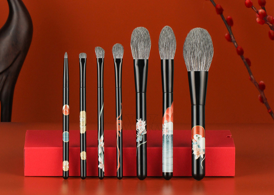 Профессиональная косметическая щетка с высококачественными Taklon PBT синтетическими волосами и сильной твердой матовой черной медной феррулой SA8000 и ISO9000